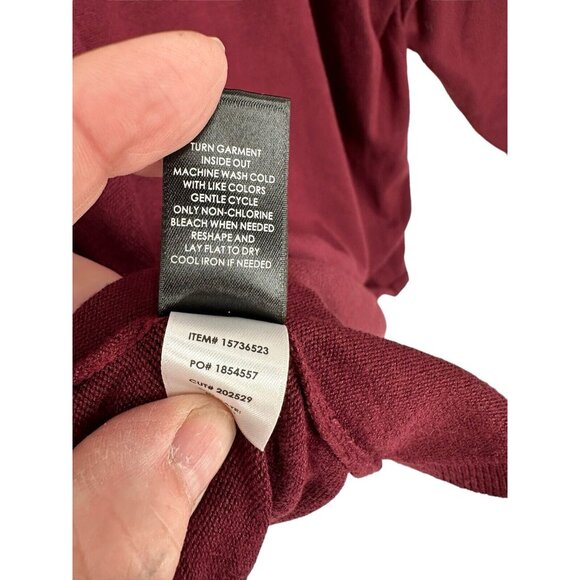 Torrid Top Size 5 Maroon Long Sleeve Lace Keyhole Pullover Mock‎ Neck Sweater - Picture 10 of 10
